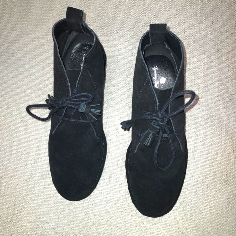 TOMMY Bahama Black Suede Leather Booties